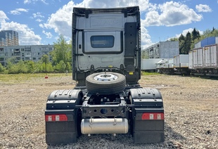 JAC K7 (МРМ 18т) ТЯГАЧ 4×2 АКПП